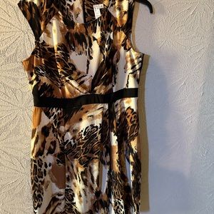 Emma&Michele women dress size 12 leopard print short dress beautiful fit.